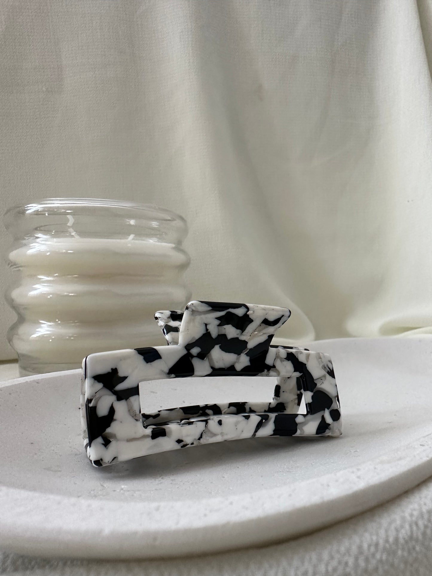 Black and White - Rectangular Claw Clip